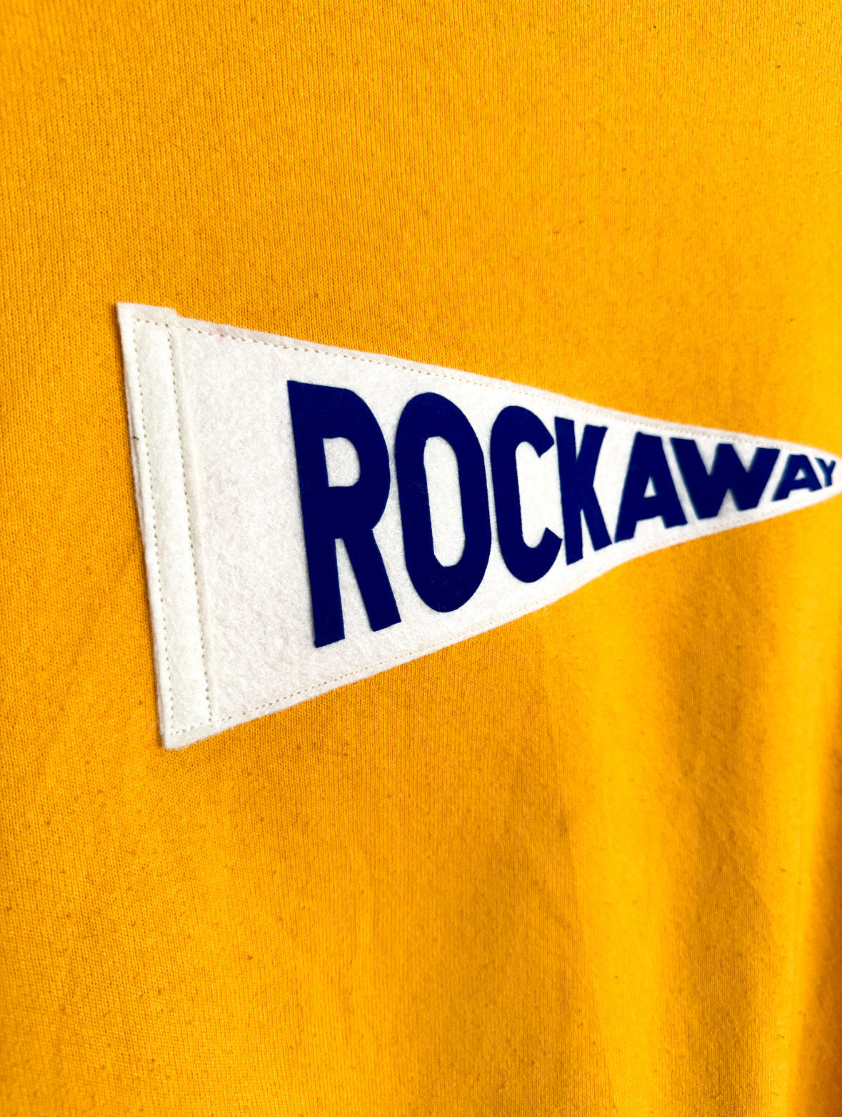 ROCKAWAY Pennant Flag Crew - R041