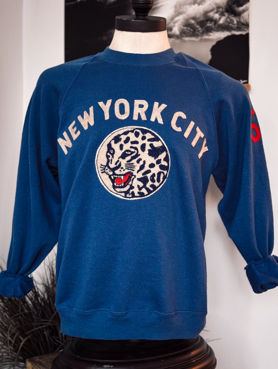 NEW YORK CITY Varsity Leopard Patch Crew - Y023